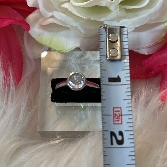 Inlaid Zirconia Diamond Set Ring NEW! - Picture 10 of 10